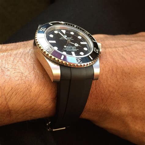 rolex gmt blnr on rubber strap|Rubber Strap on GMT II vs Submariner .